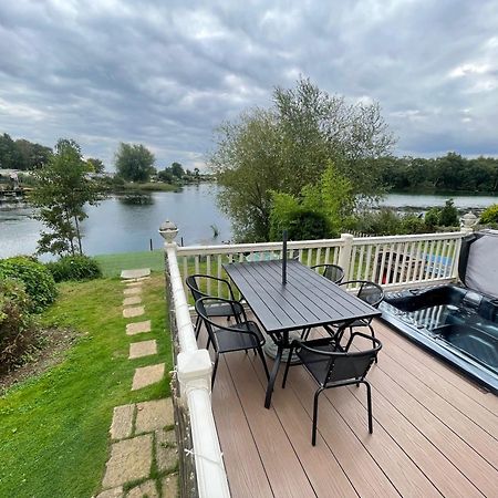 Lakeside Retreat 3 With Hot Tub, Private Fishing Peg Situated At Tattershall Lakes Country Park Esterno foto